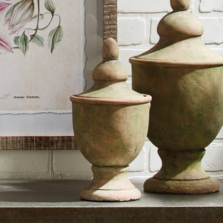 WEATHERED GARDEN LIDDED URN SMALL